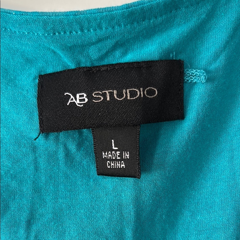 Vince Camuto Blue Asymmetrical Sleeveless Tank Top - Picture 2 of 3